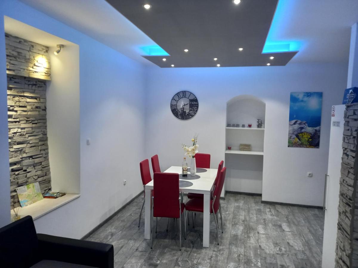 Apartment "M&M" Free Parking Солин Екстериор снимка