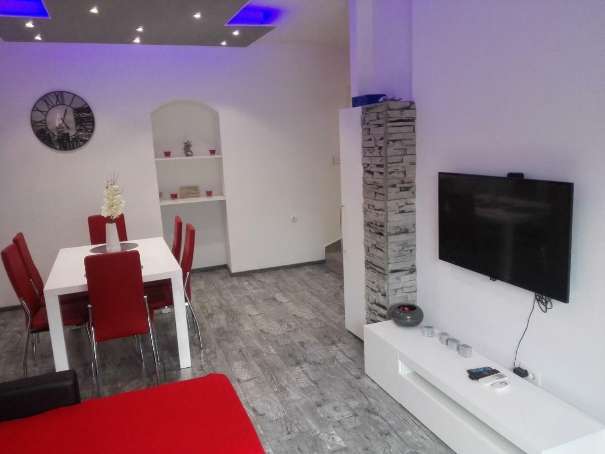 Apartment "M&M" Free Parking Солин Екстериор снимка