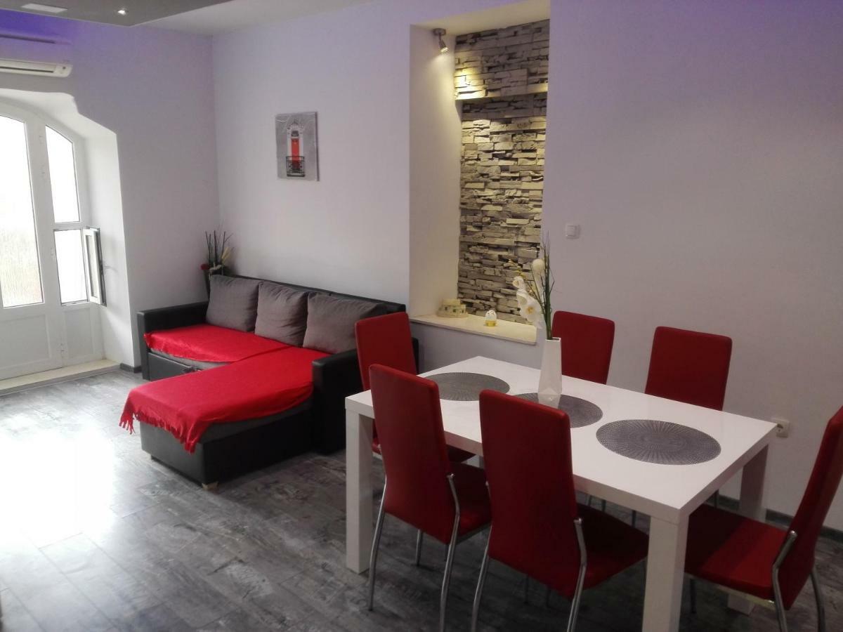 Apartment "M&M" Free Parking Солин Екстериор снимка