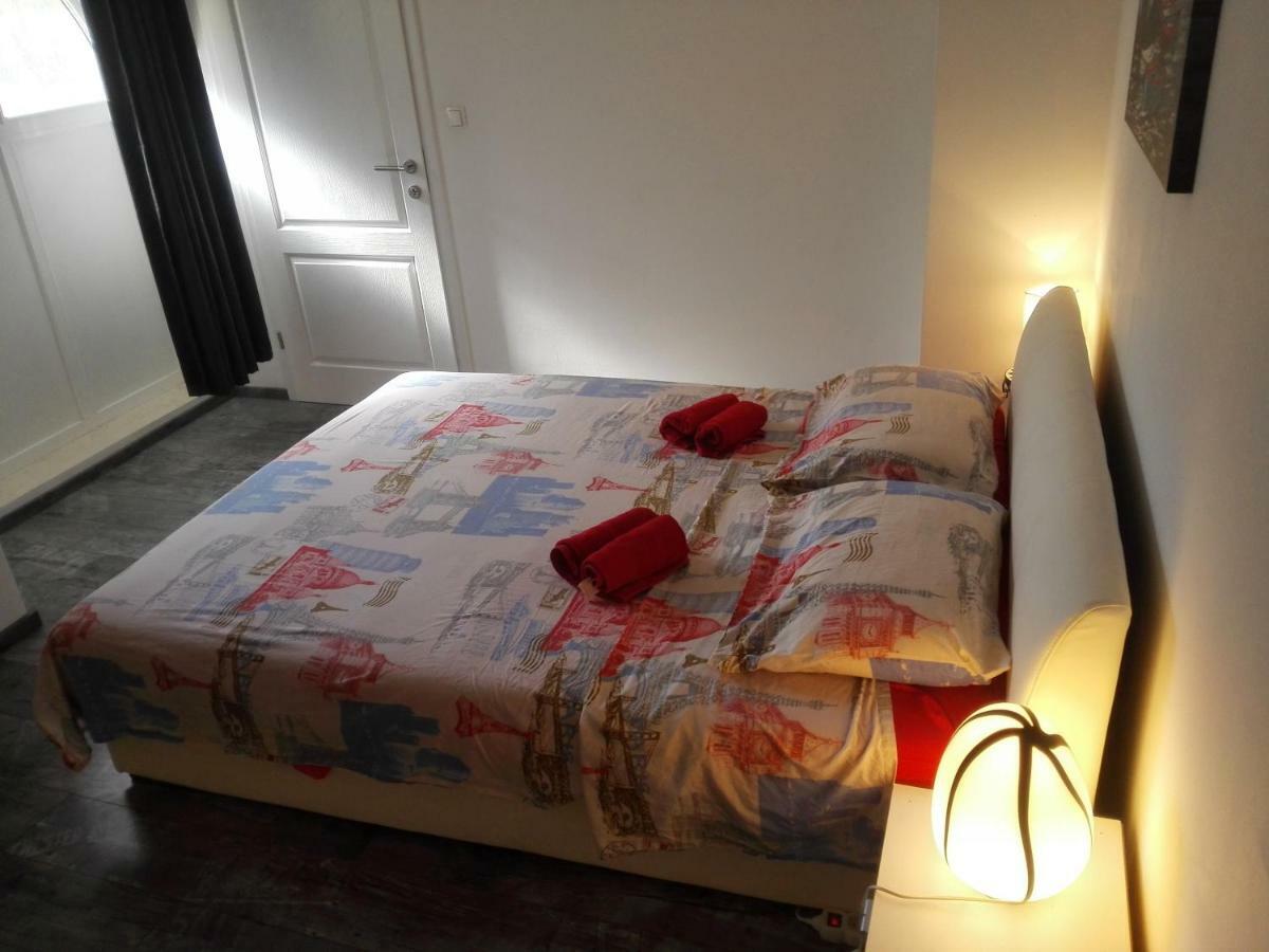 Apartment "M&M" Free Parking Солин Екстериор снимка